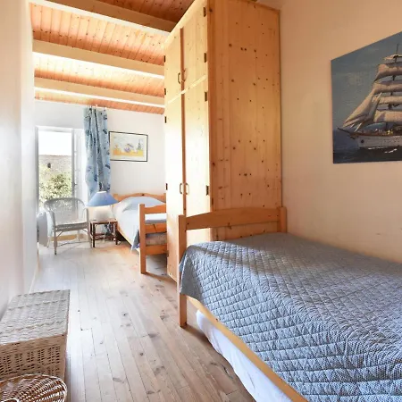 Maison De Charme, Grand Jardin, A 400 M De La Plage Et Proche Centre Village, 4 Chambres, 6 Pers. - Fr-1-258-13 Saint-Clement-des-Baleines