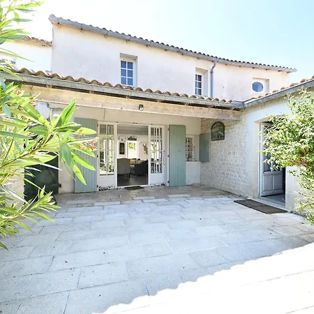 Villa Maison De Charme, Grand Jardin, A 400 M De La Plage Et Proche Centre Village, 4 Chambres, 6 Pers. - Fr-1-258-13 Saint-Clement-des-Baleines